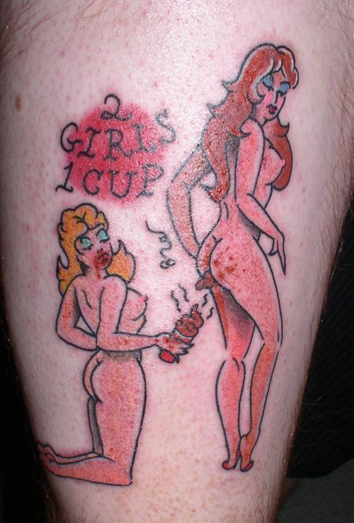 Obrázek 2girls1cup tattoo