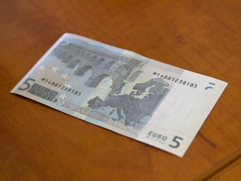 Obrázek 5 Euro 001