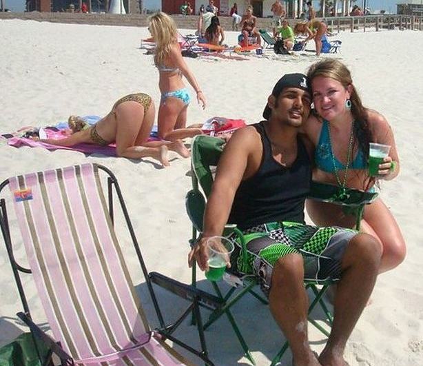 Obrázek A Great Photobomb - The Beach