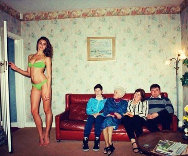 Obrázek A Weird Family Party