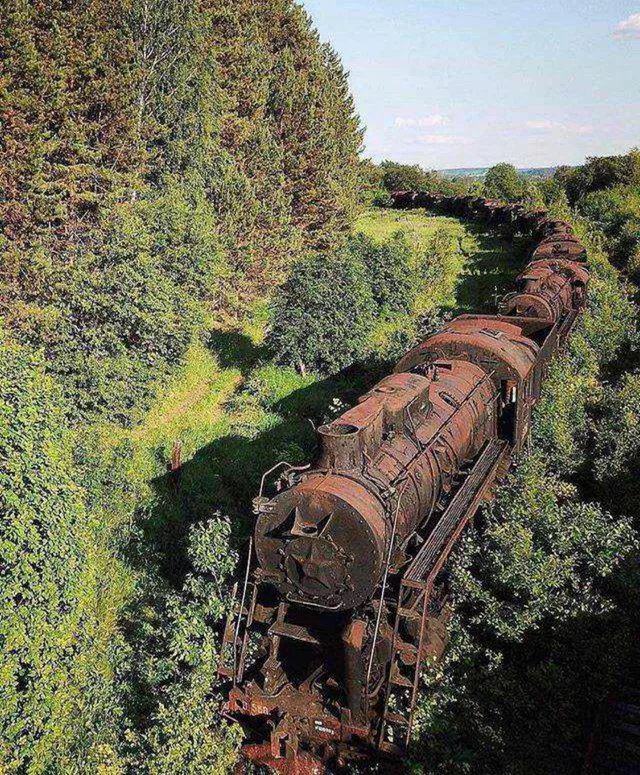 Obrázek Abandoned-train-in-Siberia