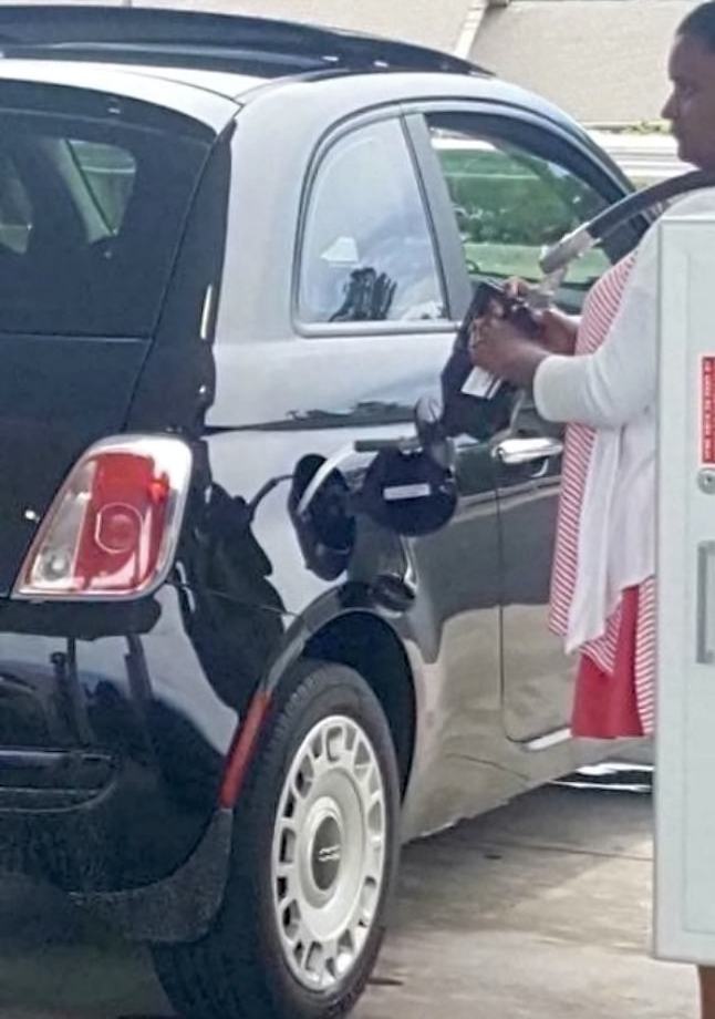 Obrázek Amazing&nbsp;Way&nbsp;To&nbsp;Pump&nbsp;Gas&nbsp;&nbsp;&nbsp;