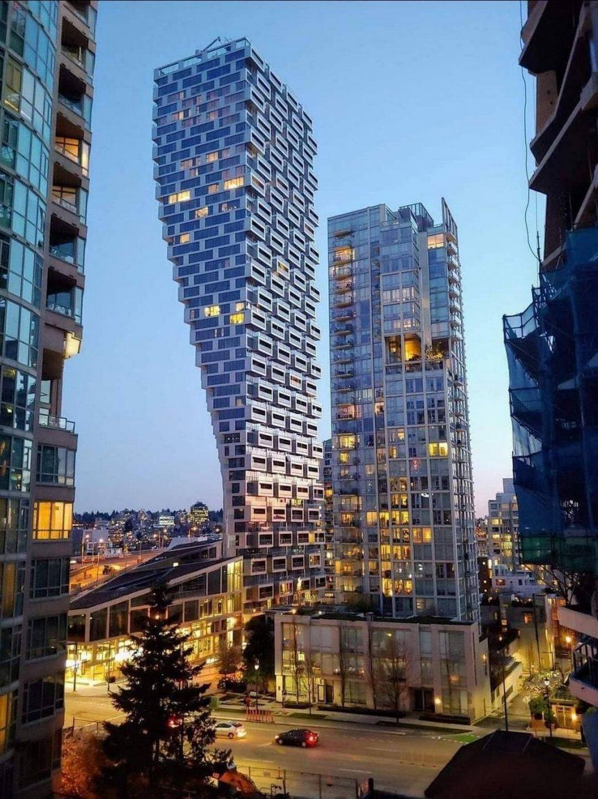Obrázek Apartment Building in Vancouver Canada