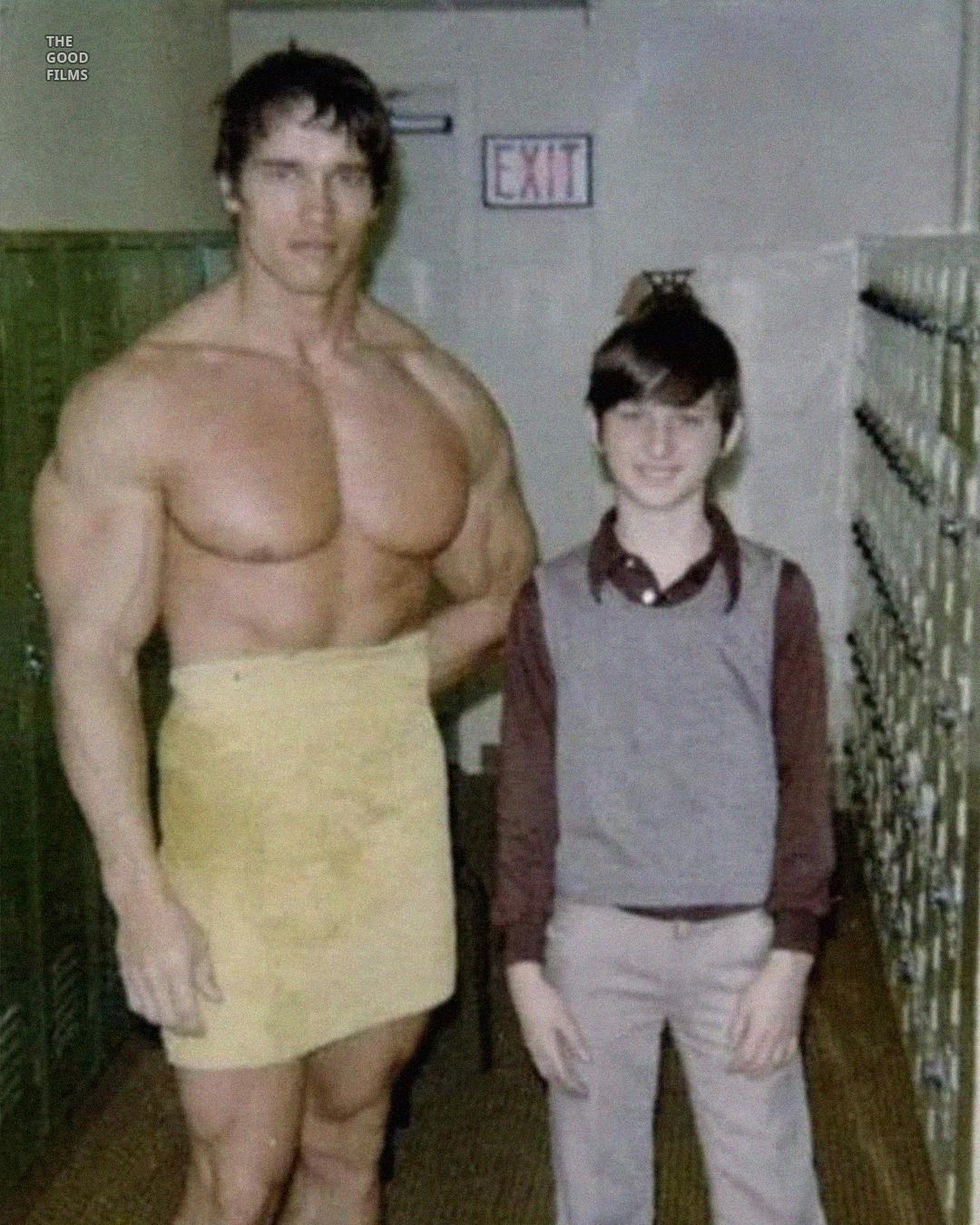 Obrázek Arnold and his classmate both 18 years old
