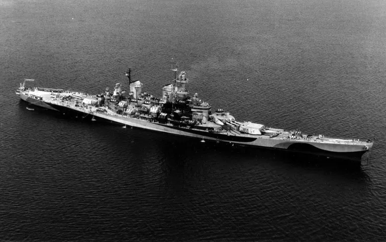 Obrázek BB - 63  28USS Missouri 29