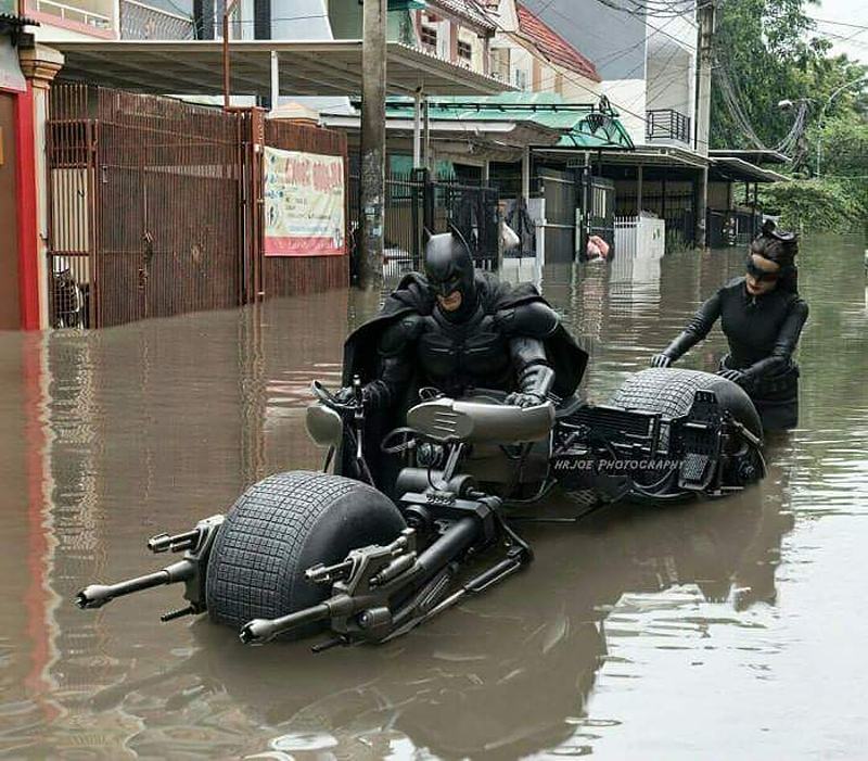 Obrázek Batman got strucked in Bangladesh