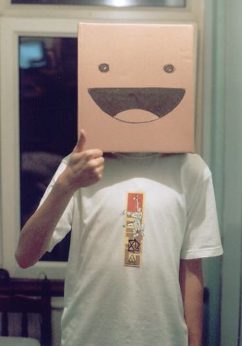 Obrázek Cardboard box boy - head