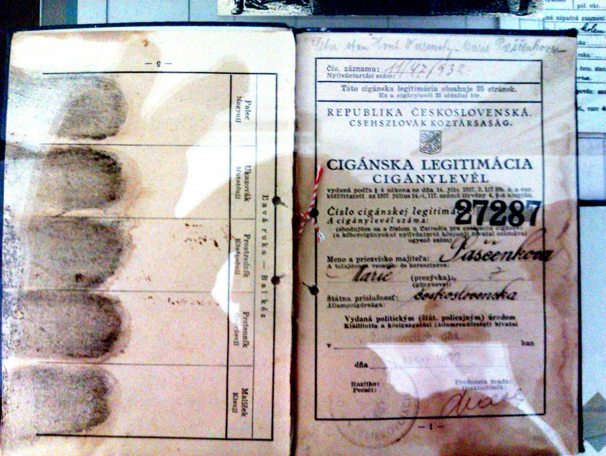 Obrázek Ciganska legitimacia