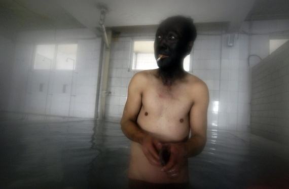Obrázek Coal Miner Takes a Bath 26-03-2012