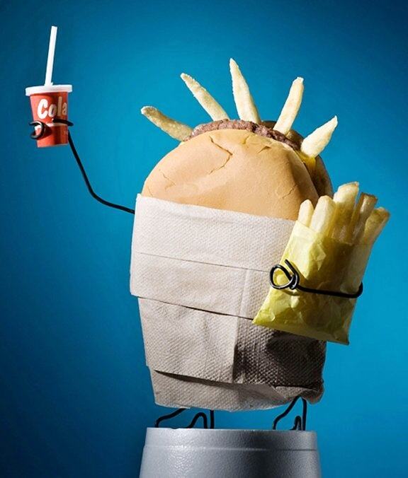 Obrázek Fast Food Meets Statue Of Liberty 