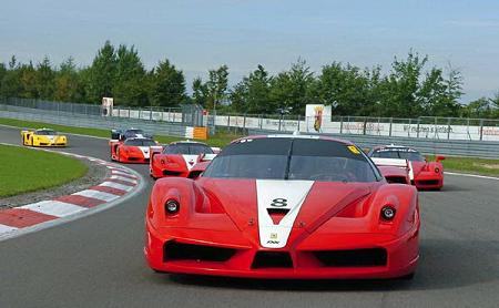 Obrázek FerrariParade003