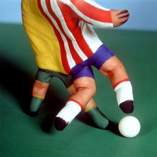 Obrázek Figures-on-the-hands-Football