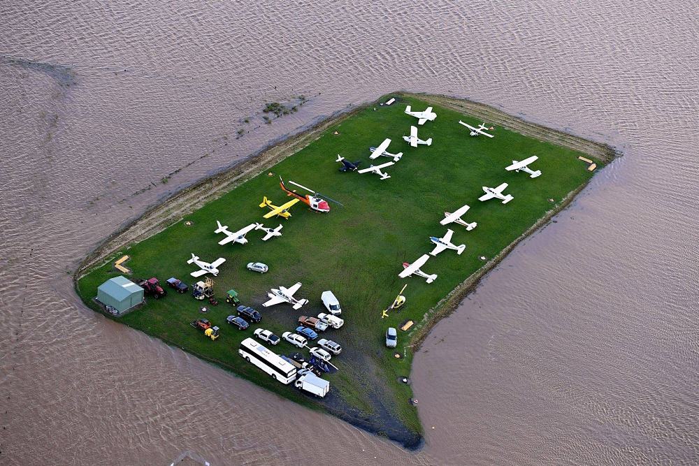 Obrázek Floodwaters engulfing central Lismore - New South Wales - Australia