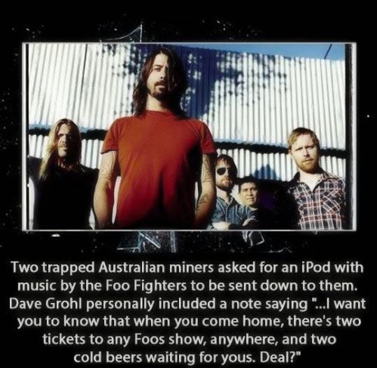 Obrázek Foo-Fighters-being-cool