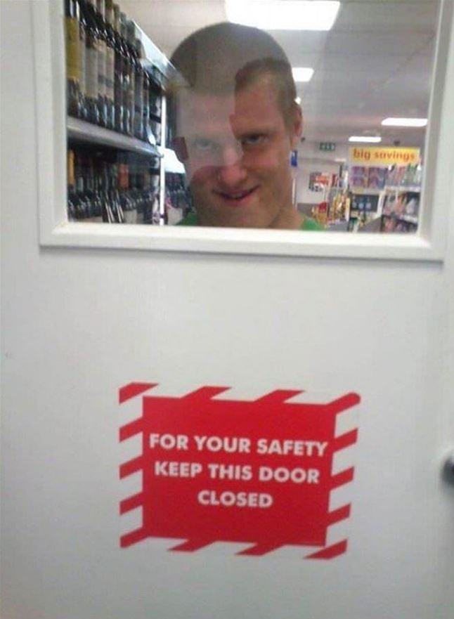 Obrázek For Your Safetyy