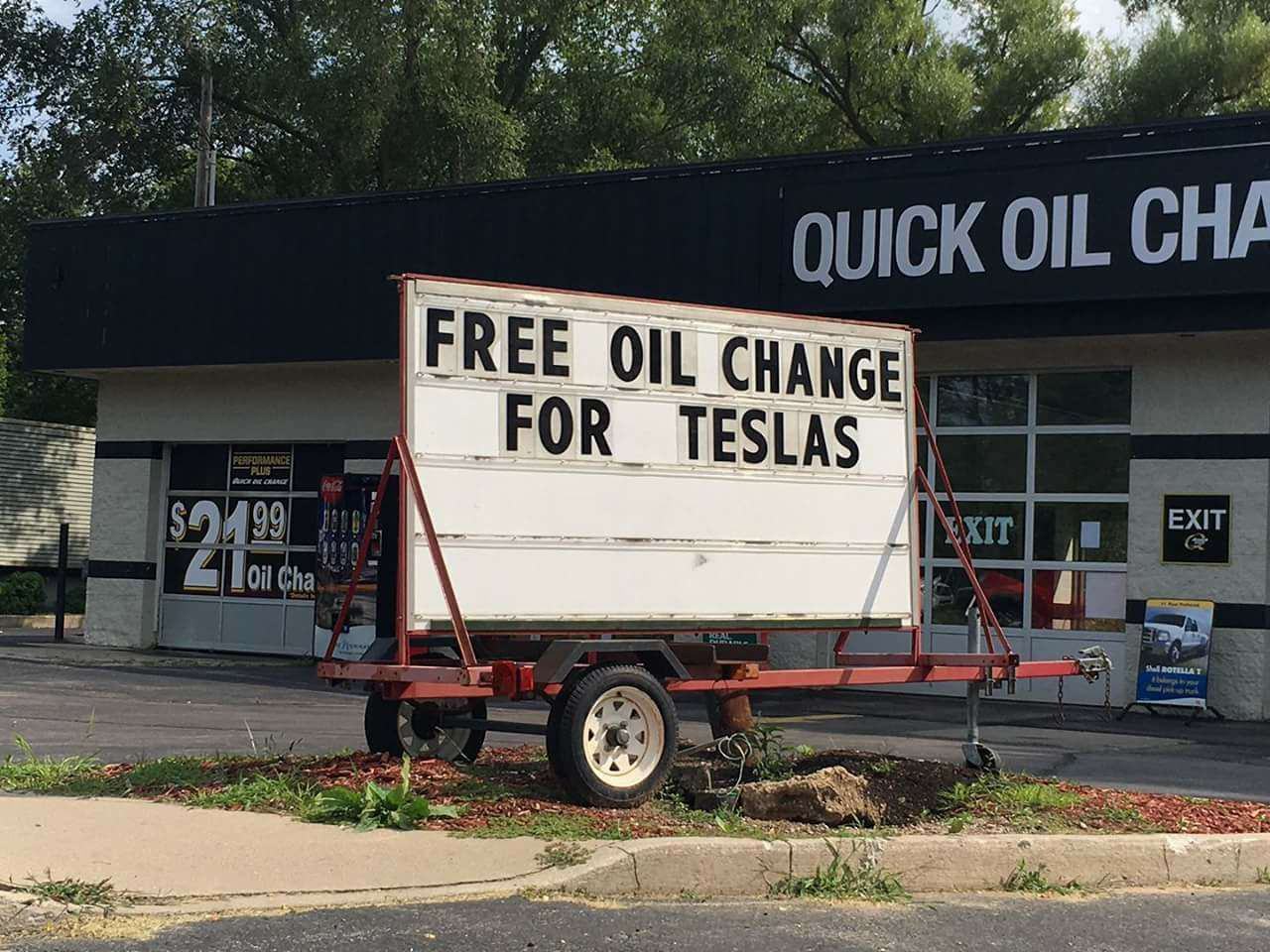 Obrázek Free Tesla service