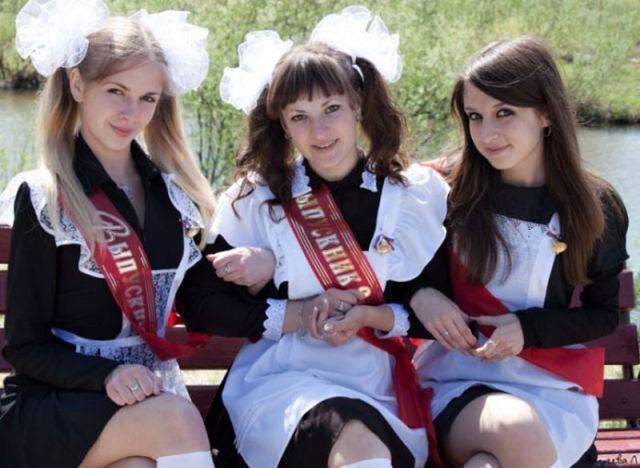 Obrázek High School Graduate Babes - Russia II