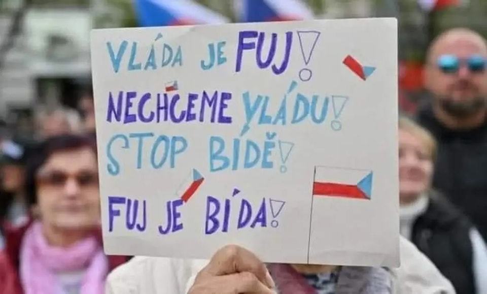 Obrázek InteligenceProtestuje