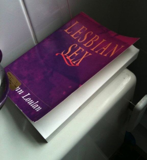 Obrázek Interesting Toilet Reading Material