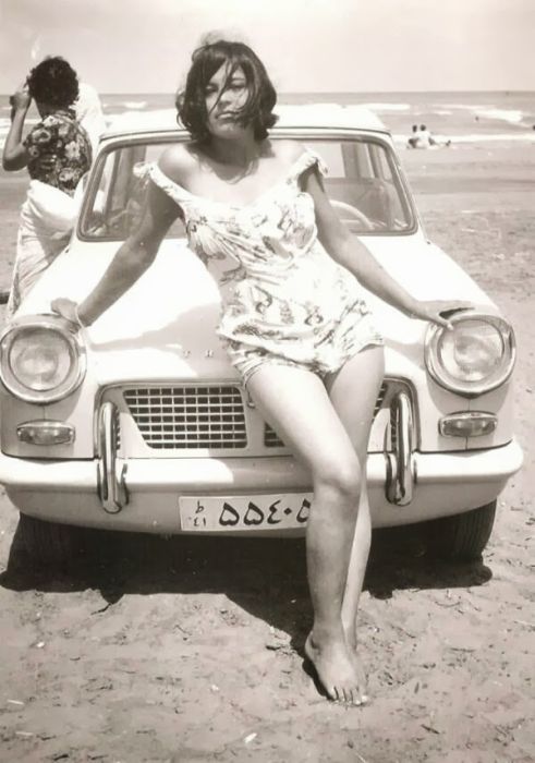 Obrázek Iranian woman before the Islamic Revolution  1960