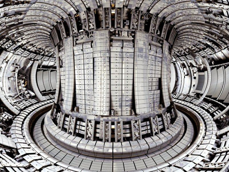 Obrázek JET tokamak