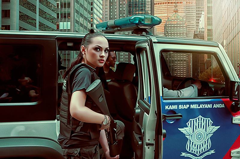 Obrázek Jakarta-policewoman