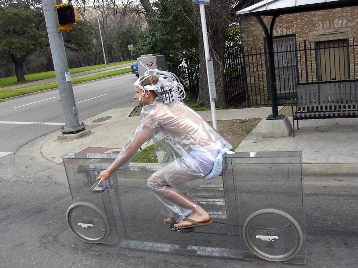 Obrázek Jimmy Kuehnle Invisible Bike Ride at intersection