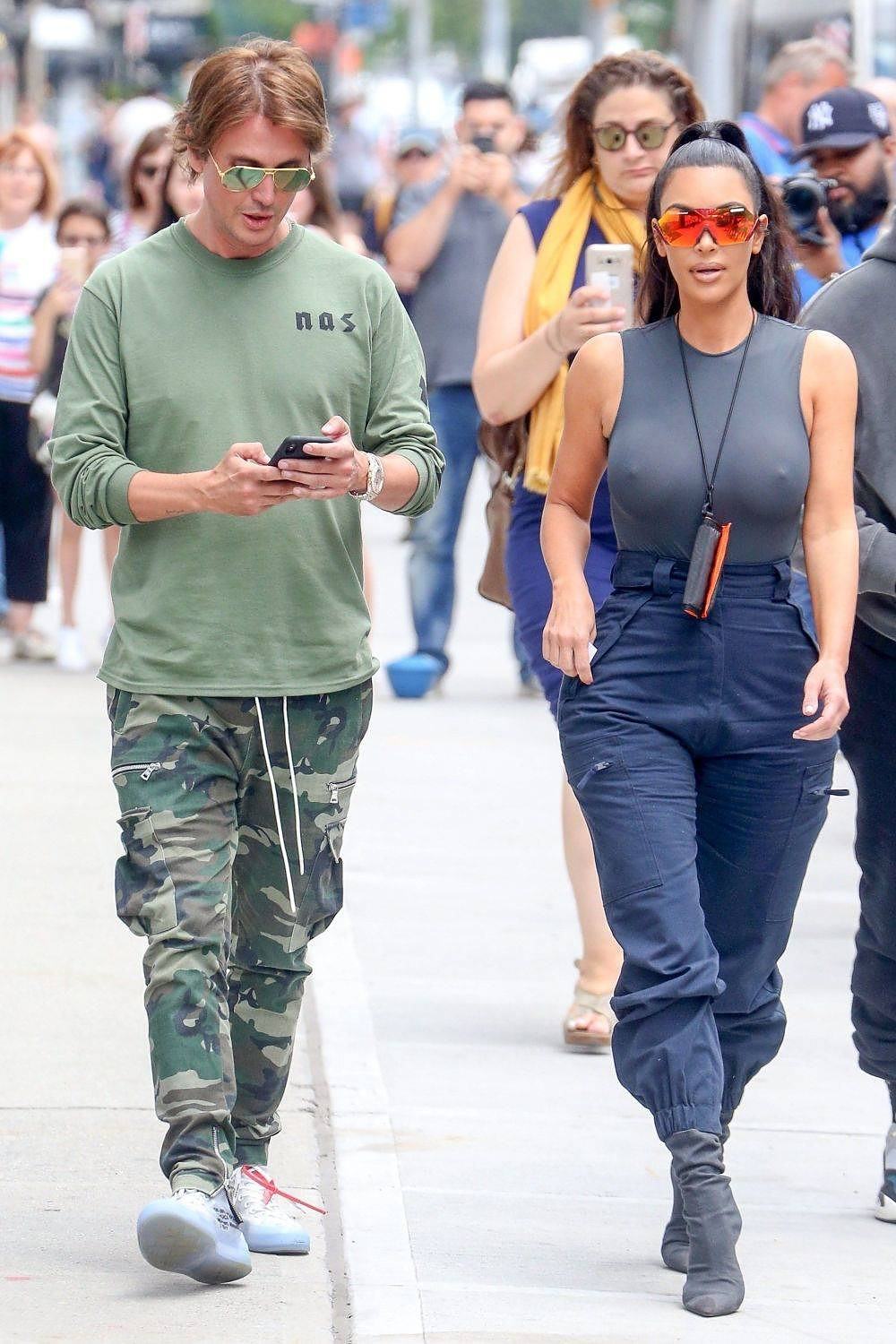 Obrázek Kim nipples 