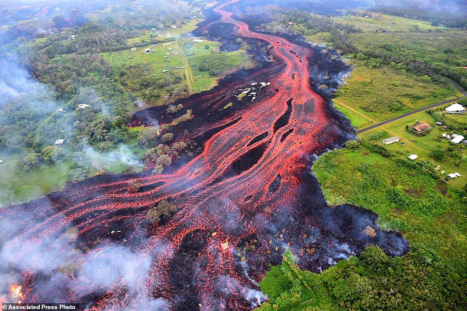 Obrázek Lava flows Pahoa Hawaii May 19 2018