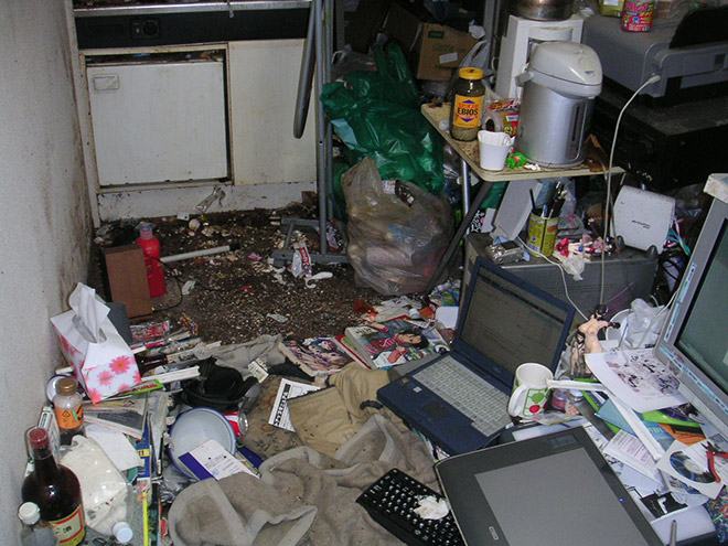 Obrázek Messiest Home Offices Ever9