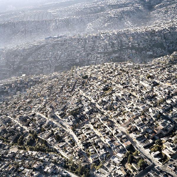 Obrázek Mexico City carpets the earth