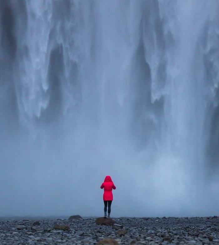 Obrázek My wife standing in front of Skogafoss - Iceland