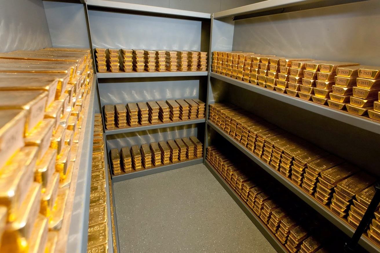 Obrázek Nekdo&nbsp;ma&nbsp;ve&nbsp;sklepje&nbsp;lahvace