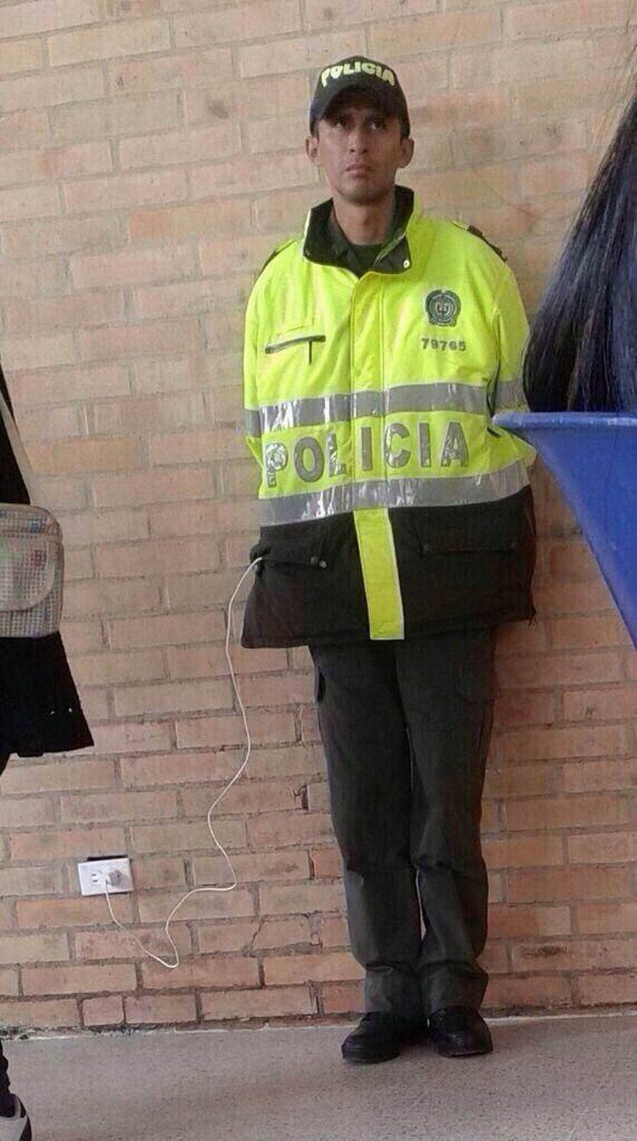 Obrázek POLICAJT NA BATERKY