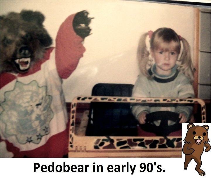 Obrázek Pedobear in Soviet Russia 10-01-2012