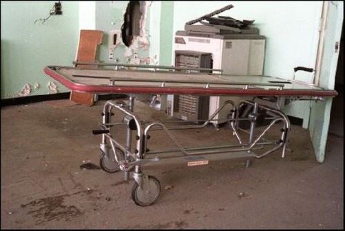 Obrázek Photos-of-Abandoned-Hospital-035