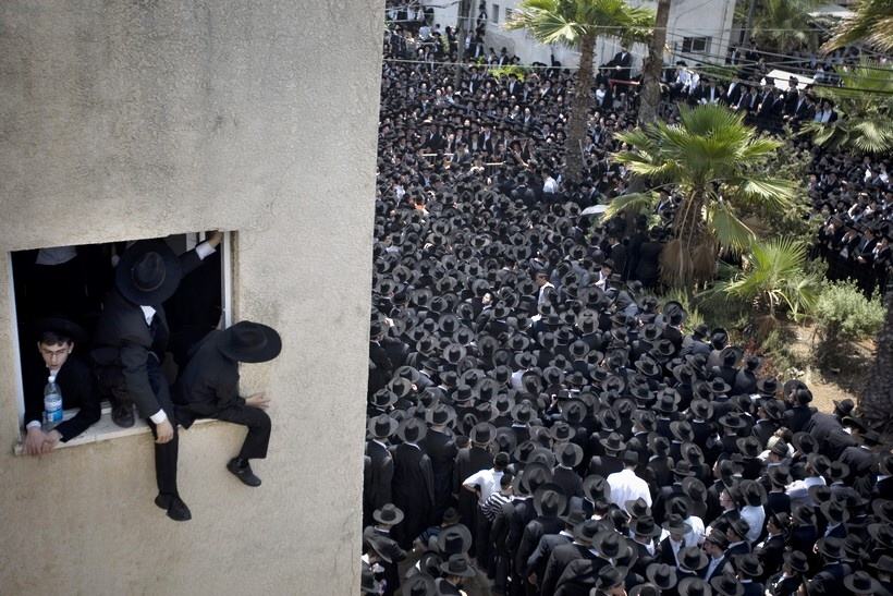 Obrázek Pohreb ultraortodoxneho zidovskeho rabina
