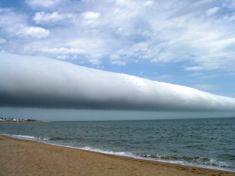 Obrázek Roll Cloud Over Uruguay