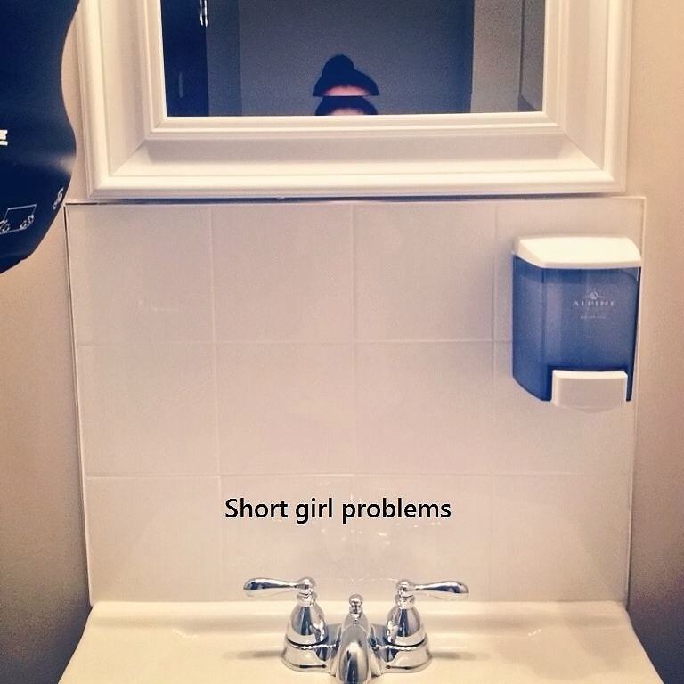 Obrázek Short girl problem 