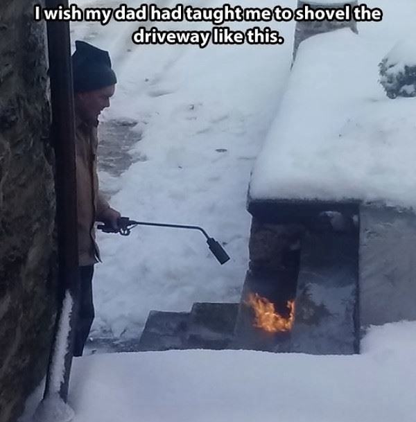 Obrázek Shoveling The Driveway