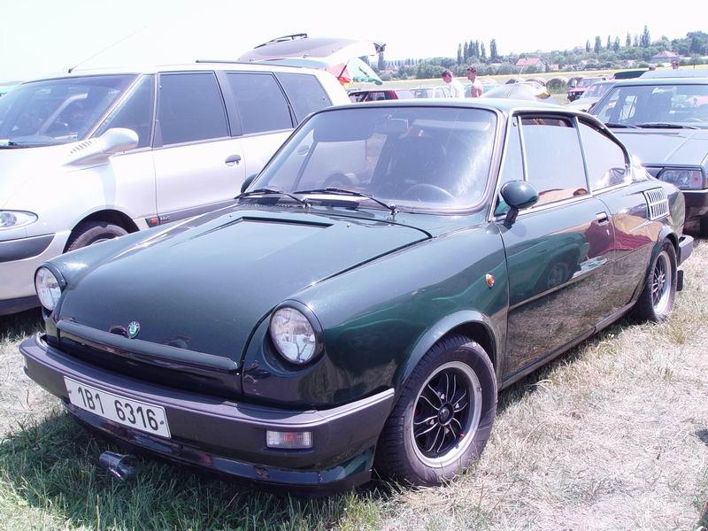 Obrázek Skoda 110R s predkem z 1000MB