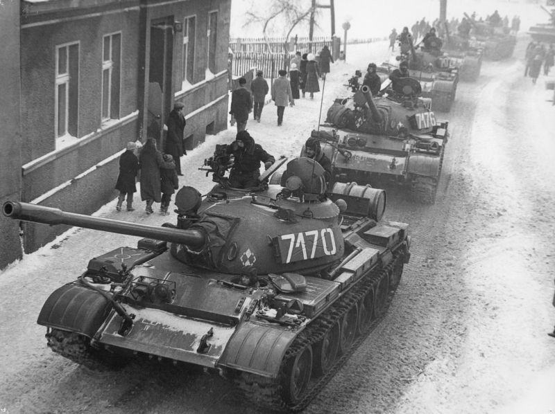 Obrázek T-55A Tanks enforcing Martial law in Poland 1981-83