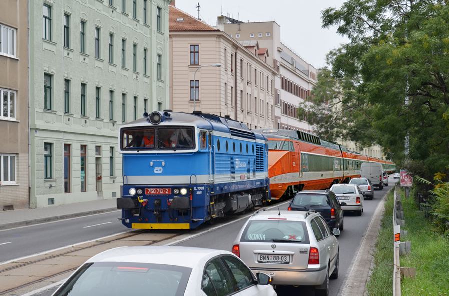 Obrázek TGV je uz v Brne