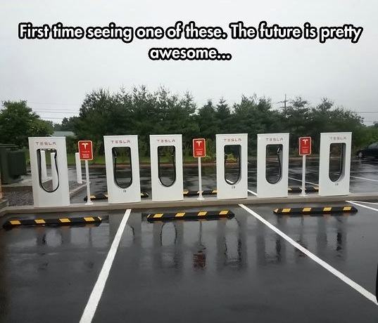 Obrázek Tesla-Car-Chargers-Moment