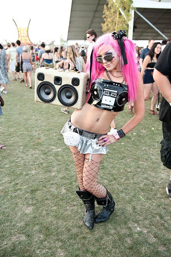 Obrázek The Party Girls of Coachella2 02-04-2012