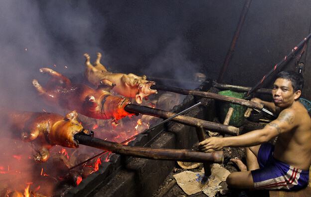 Obrázek The making of Balis incredible pig roast