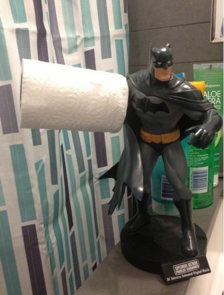 Obrázek The toilet paper holder broke