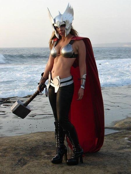Obrázek Thors Sister Is Hot - 16-05-2012