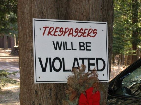 Obrázek Trespassers Will Be Violated
