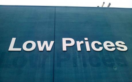 Obrázek Walmart raised its low prices